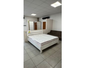 OUTLET MASIVNA POSTELJA BOX 180x200